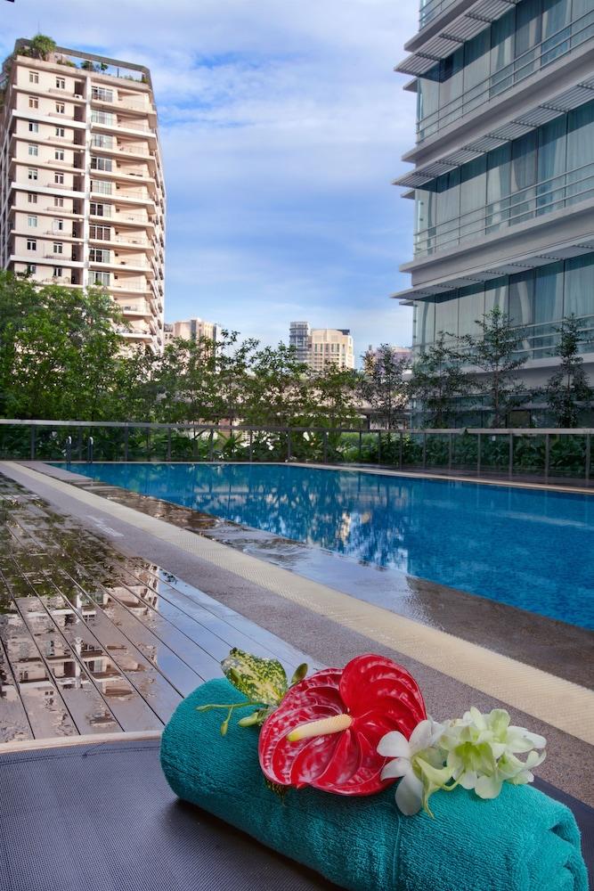 PARKROYAL Serviced Suites Kuala Lumpur - Outdoor Pool