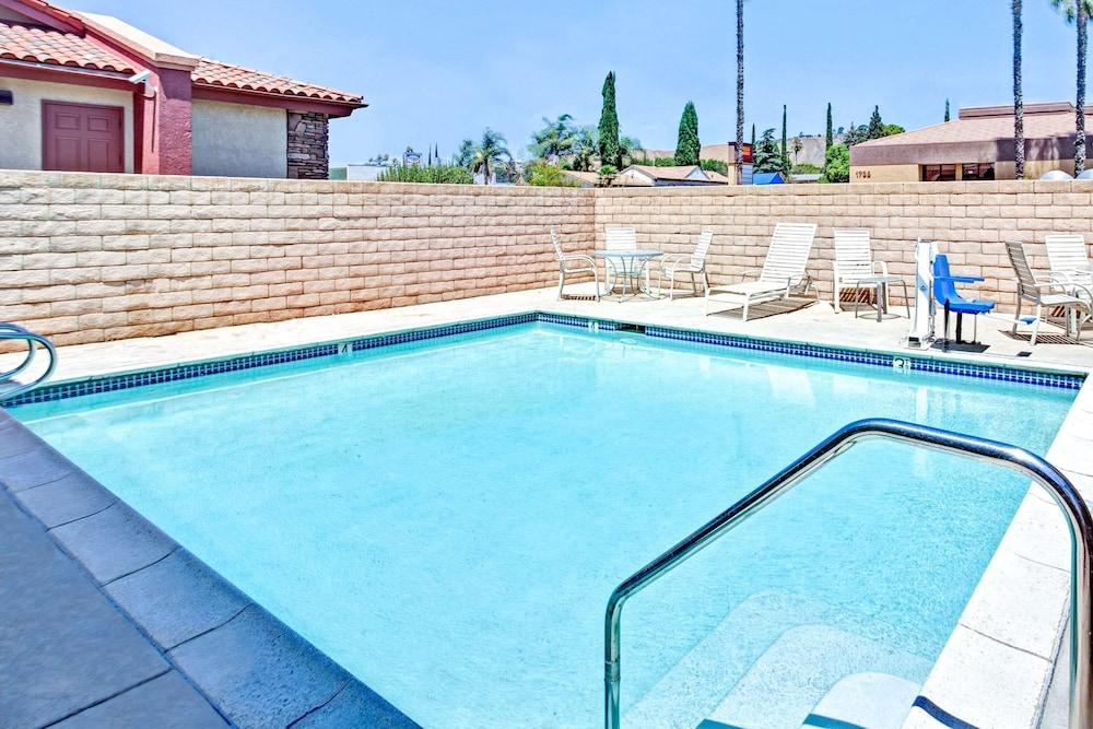 Travelodge by Wyndham Banning CA Near Casino/Outlet Mall - Pool