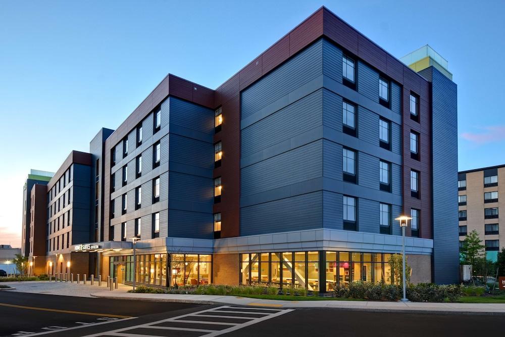 Home2 Suites by Hilton Boston South Bay - Exterior