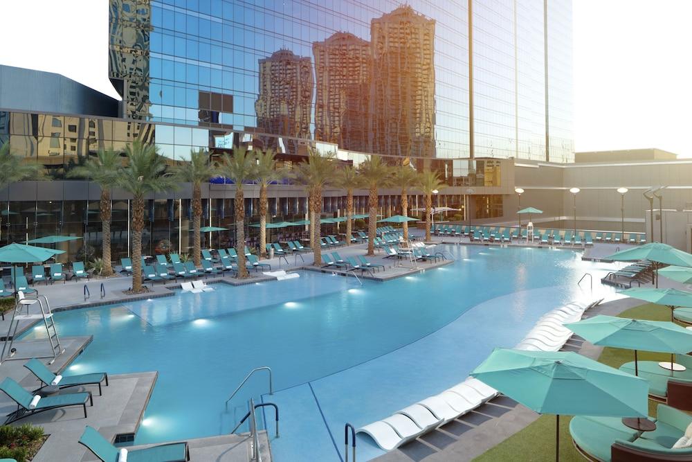 Hilton Grand Vacations Club Elara Center Strip Las Vegas - Outdoor Pool