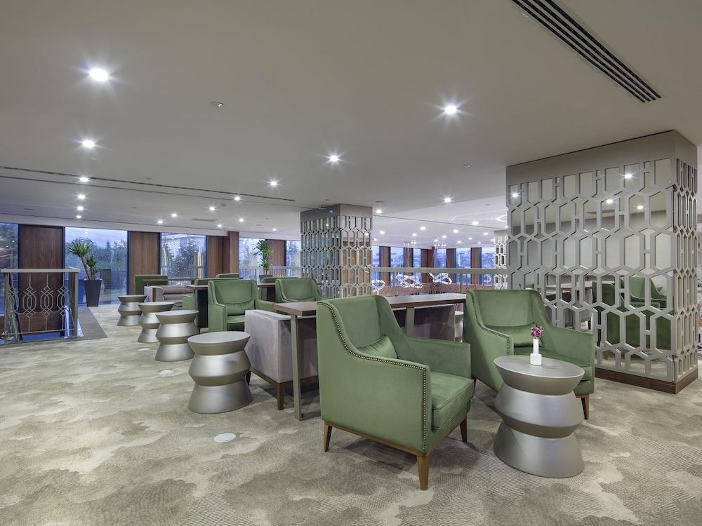 Hilton Garden Inn Yalova - Lobby Lounge