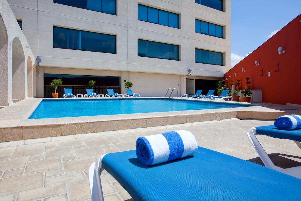 Holiday Inn Puebla La Noria, an IHG Hotel - Pool
