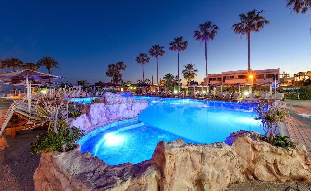 Pavlo Napa Beach Hotel - Outdoor Pool