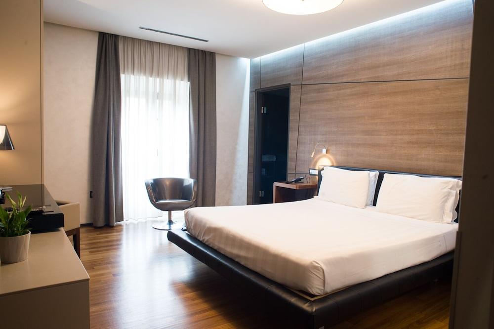 Divina Luxury Hotel - Room