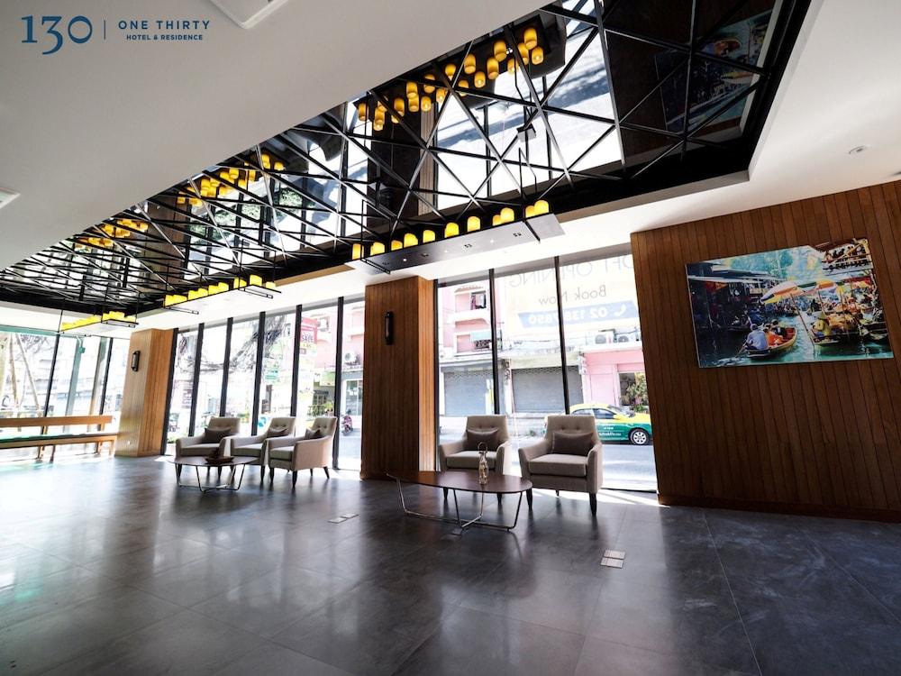 130 Hotel & Residence Bangkok - Lobby Sitting Area