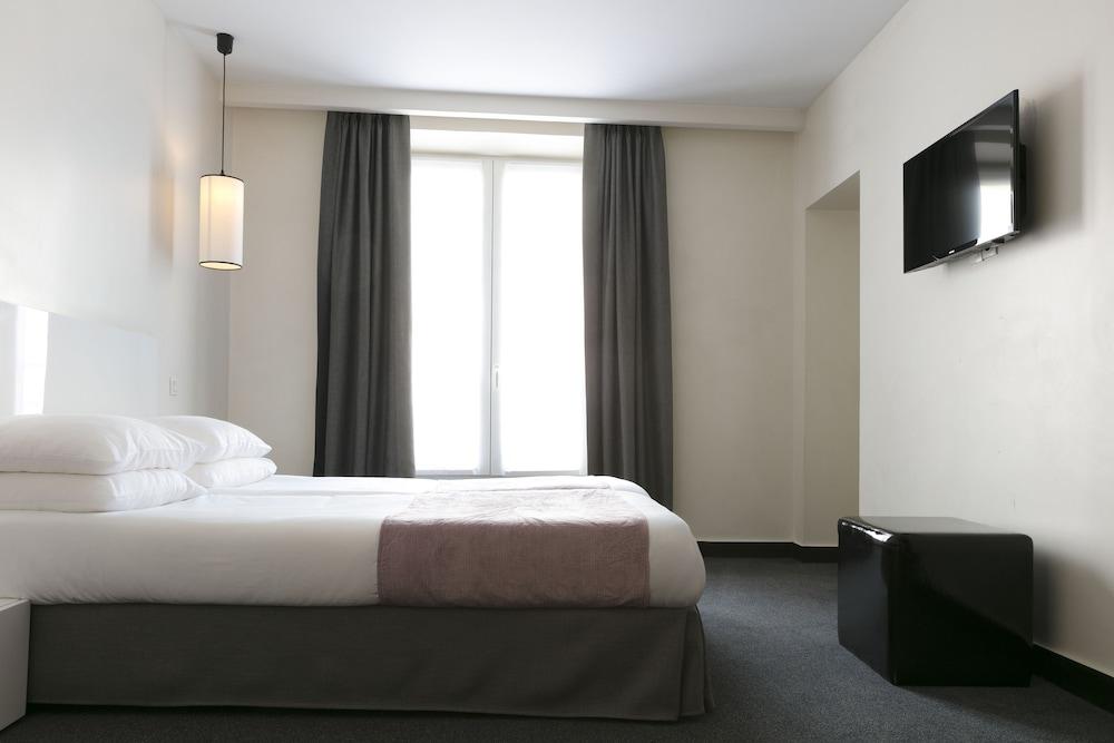 Hotel Standard Design - Room