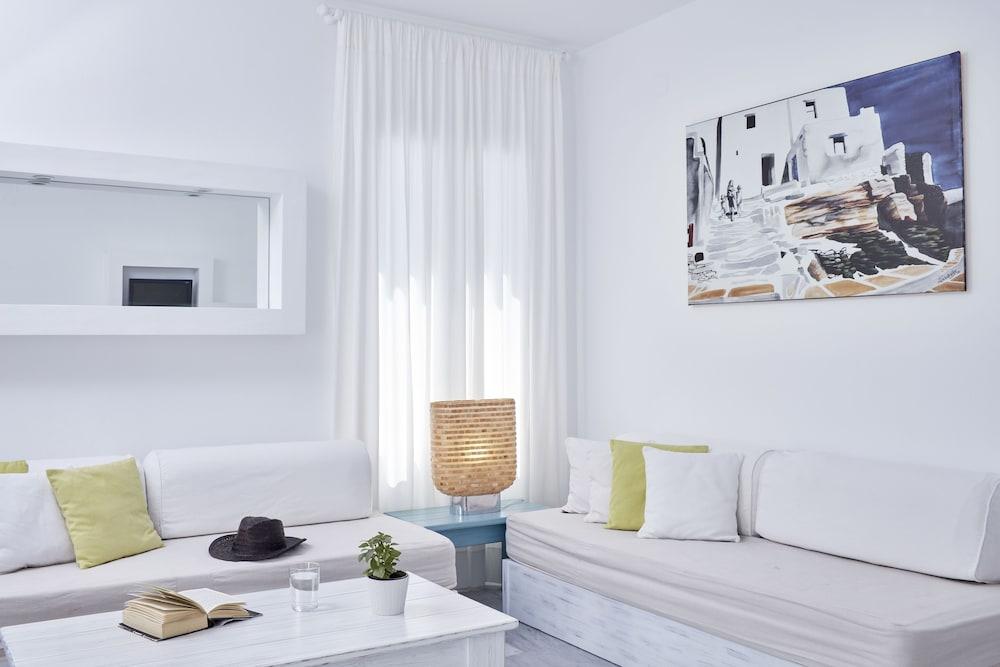 Mykonos Town Suites - Room