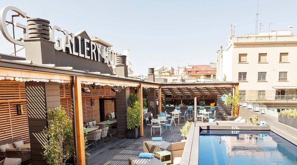 Gallery Hotel - Rooftop Pool