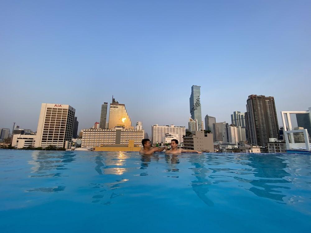 Sapphire Hotel Silom Bangkok - Featured Image