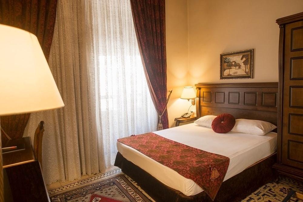 Liwan Hotel - Boutique Class - Featured Image