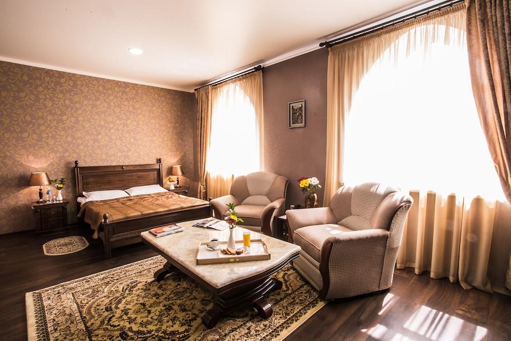 Shah Palace Hotel - Room