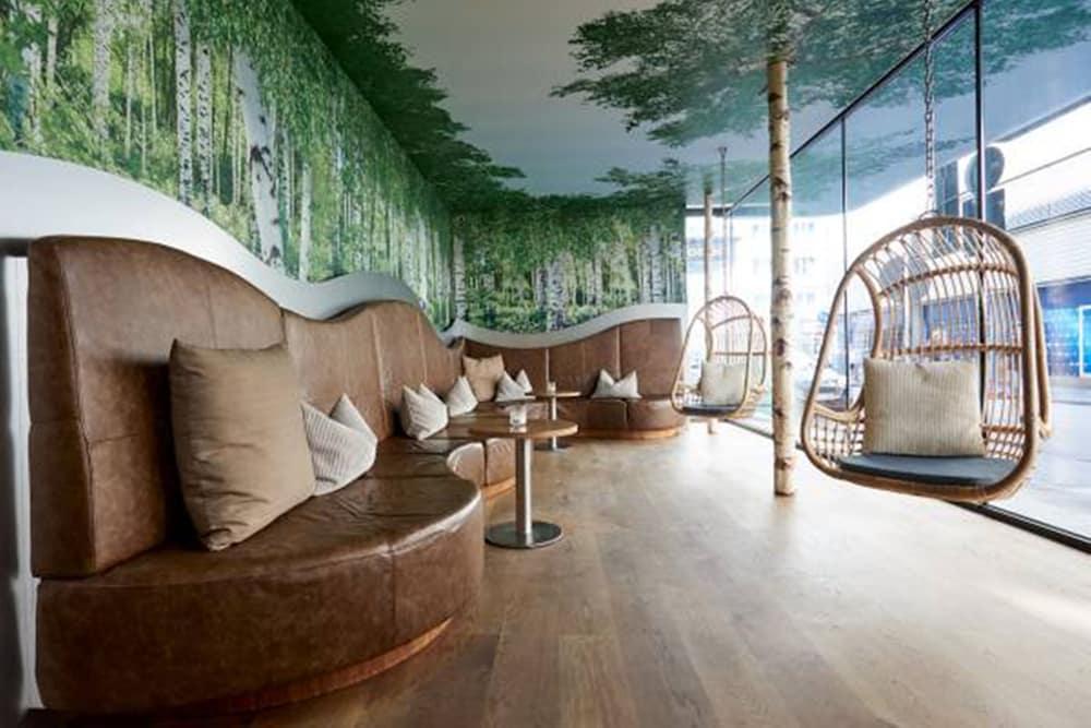 Cocoon Stachus - Lobby Sitting Area