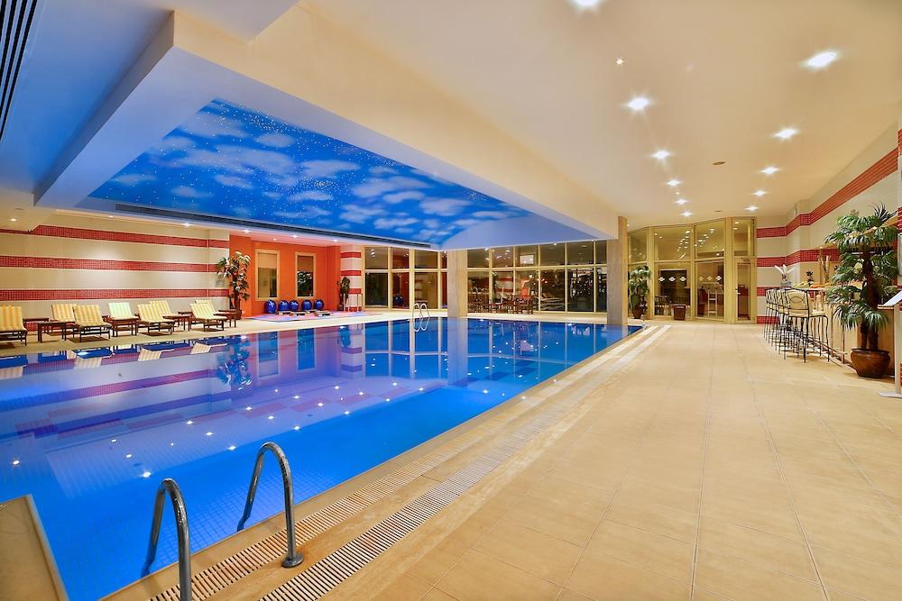 Grand Cevahir Hotel & Convention Center - Indoor Pool