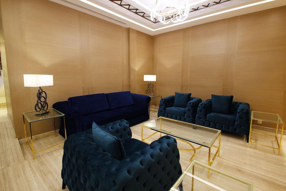 Best Level Hotel Jeddah - Lobby Sitting Area
