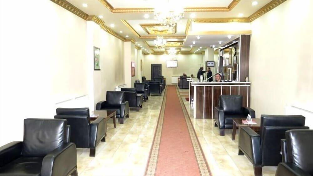 Birlik Sahin Hotel - Lobby Sitting Area