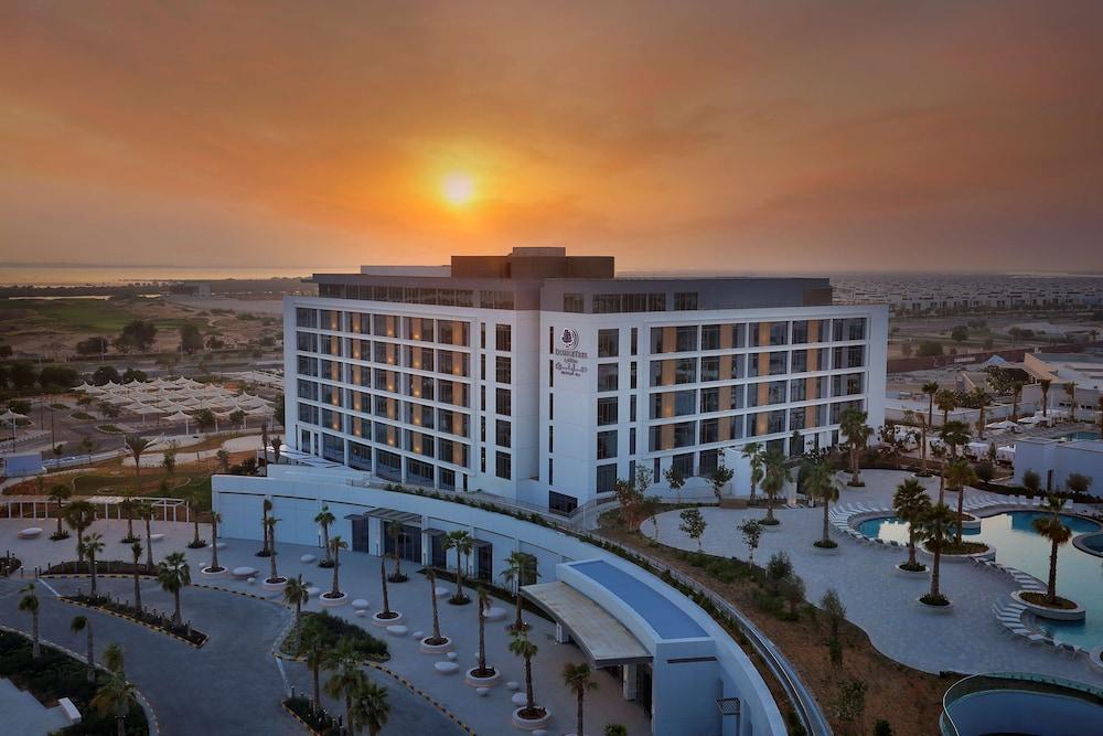 Doubletree By Hilton Abu Dhabi Yas Island Residences - Exterior