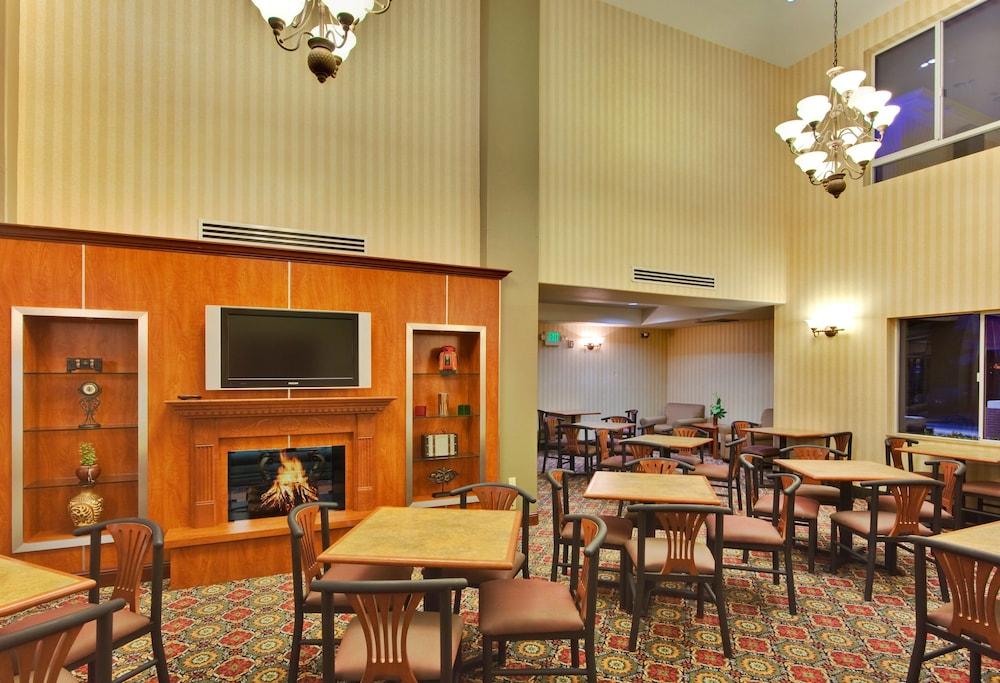 Holiday Inn Express & Suites Rancho Cucamonga, an IHG Hotel - Breakfast Meal