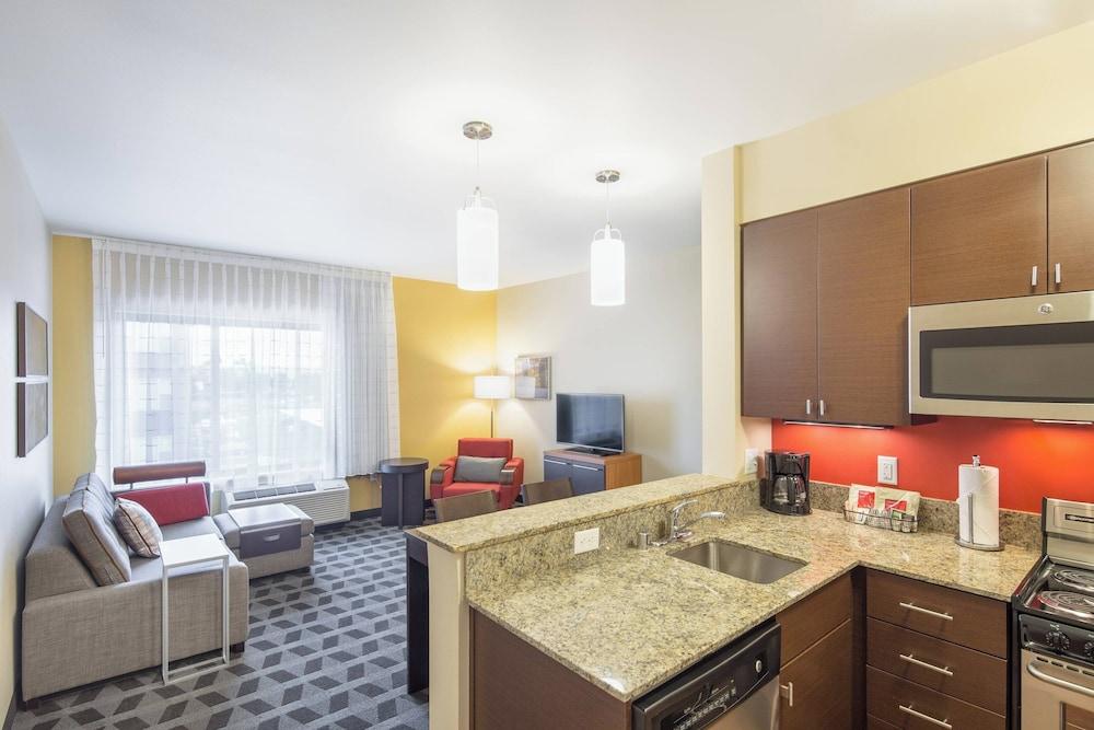 Towneplace Suites Portland Vancouver - Featured Image
