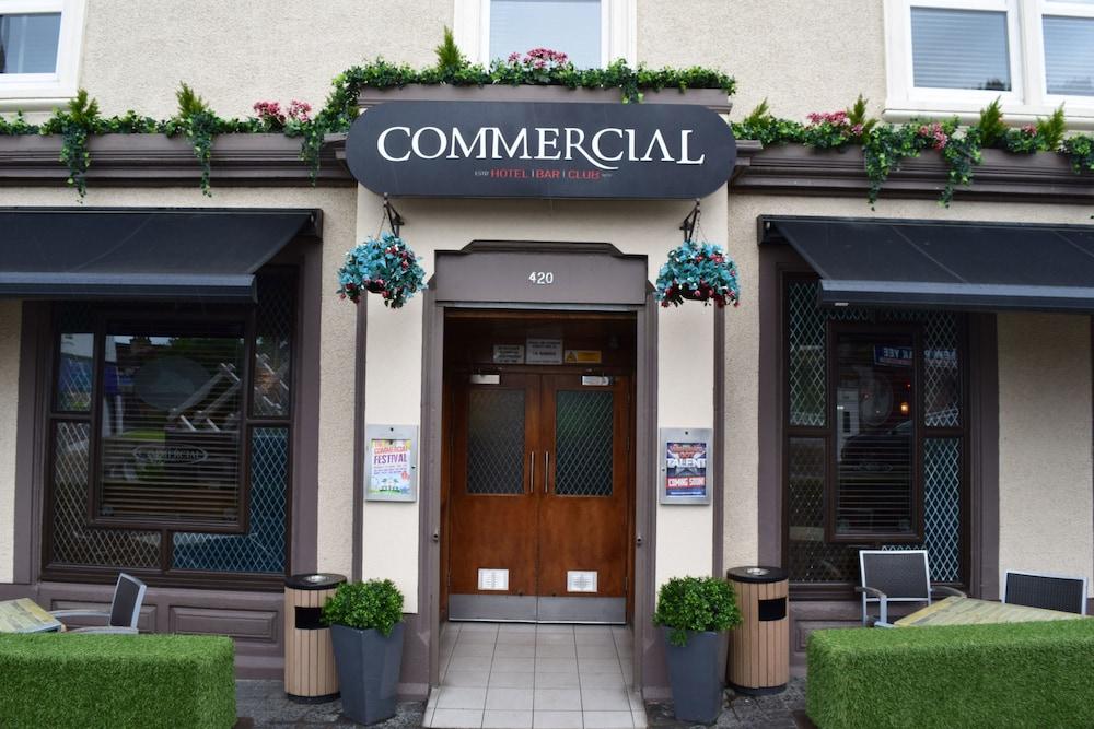 The Commercial Hotel - Interior Entrance
