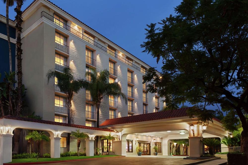 Embassy Suites by Hilton Arcadia Pasadena Area - Featured Image