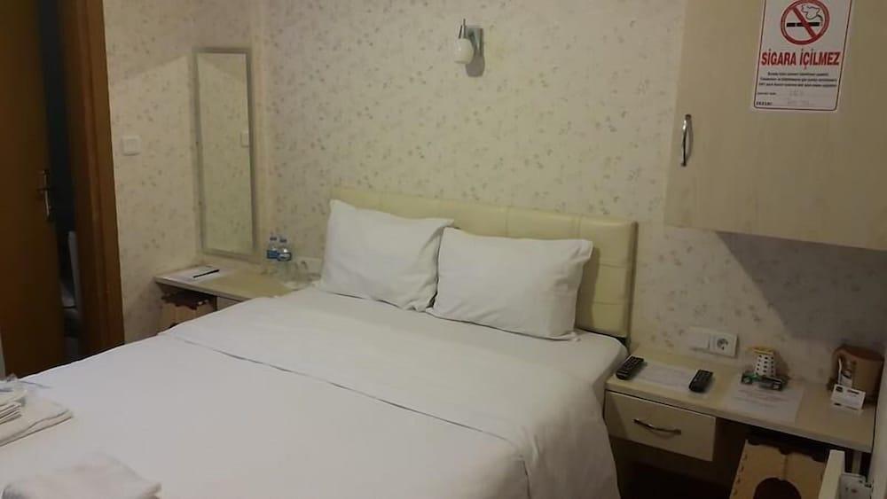 Buyukada Cinar Hotel - Room