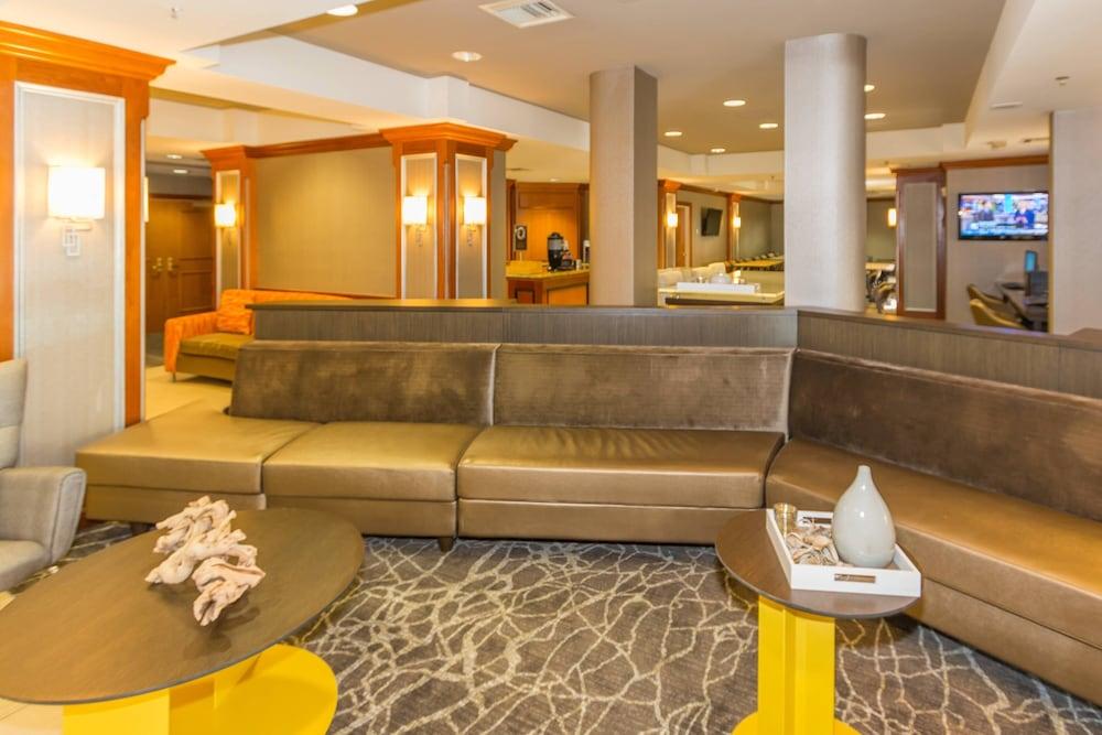 SpringHill Suites by Marriott Tampa Westshore Airport - Lobby Lounge