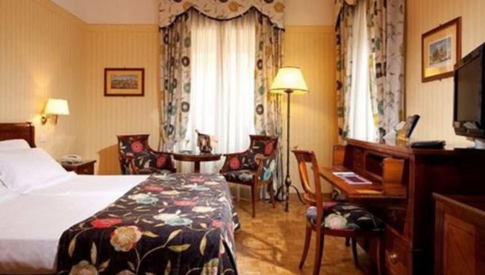 Hotel Victoria Roma - Featured Image