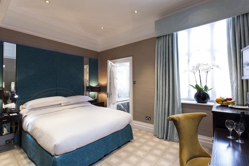 The Capital Hotel, Apartments & Townhouse - Room