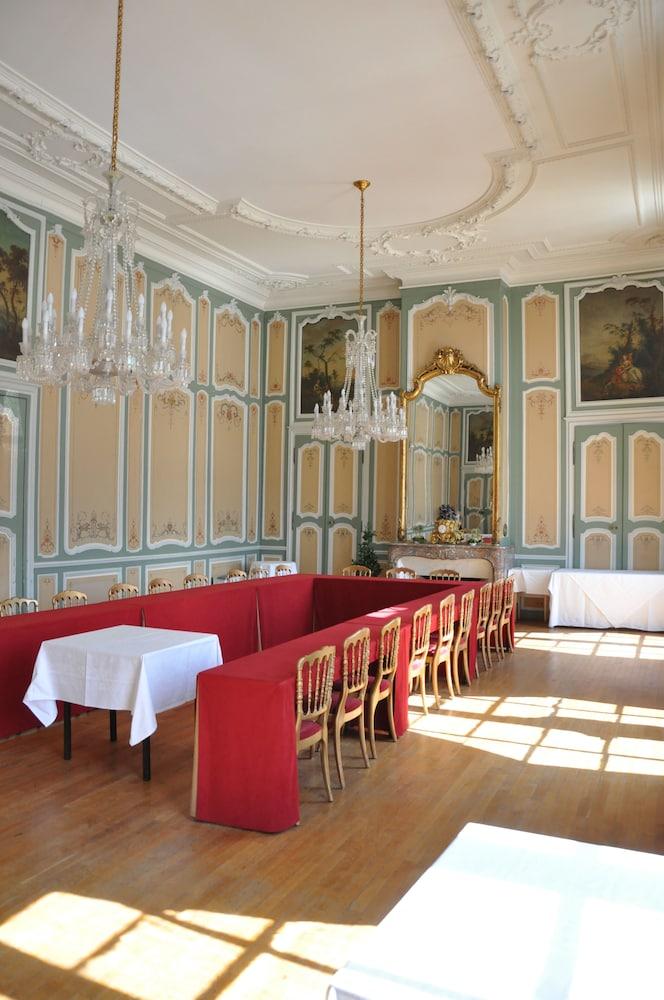 Grand Hotel de la Reine Place Stanislas - Lobby Sitting Area
