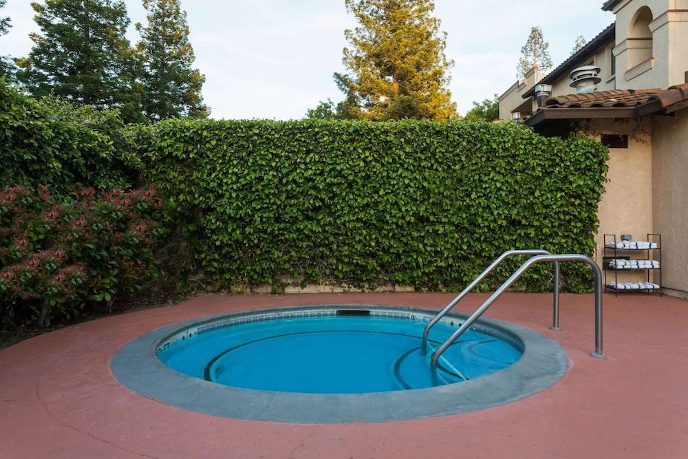 Wyndham Garden San Jose Silicon Valley - Pool