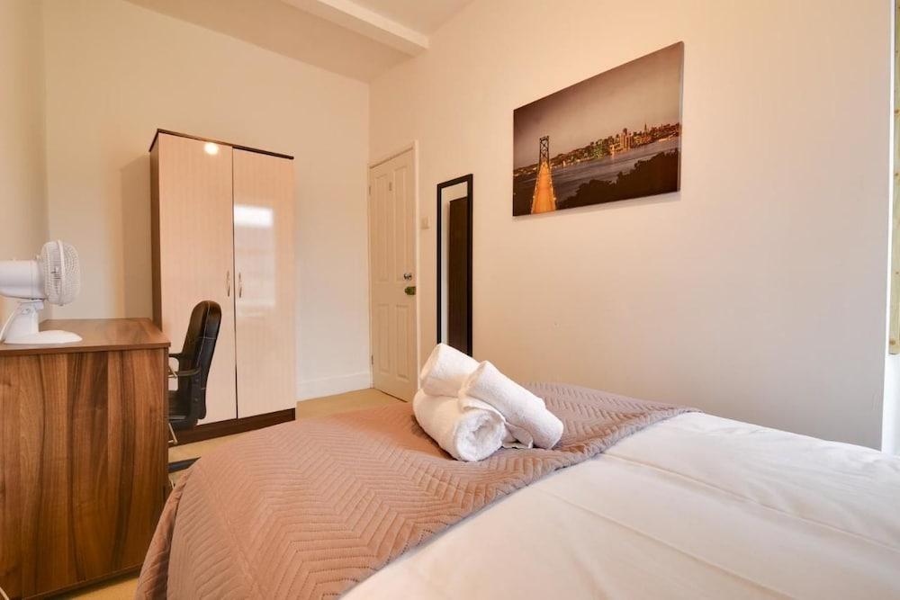 Two Bedroom Serviced Apartment - Room