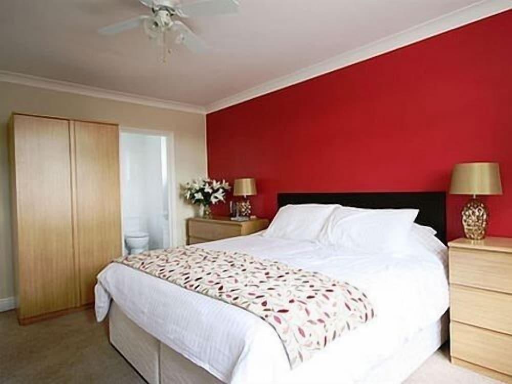 Dunmow Guesthouse - Room