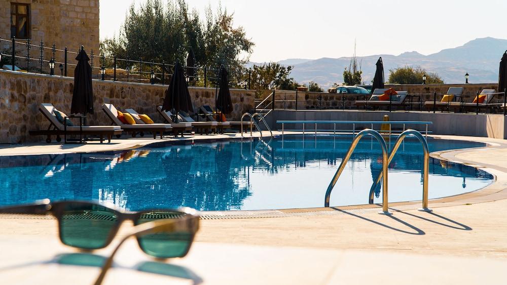 MDC Cave Hotel Cappadocia - Outdoor Pool