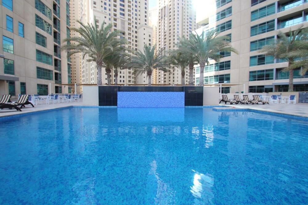 Kennedy Towers - Al Sahab - Outdoor Pool