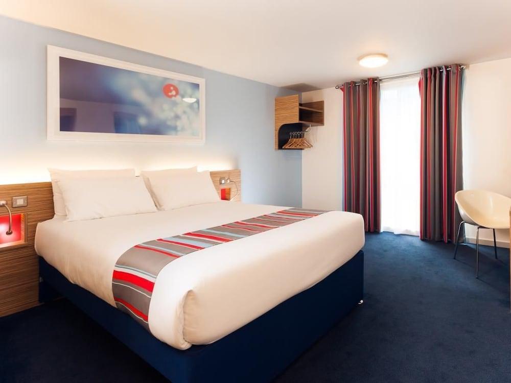 Travelodge Manchester Salford Quays - Room