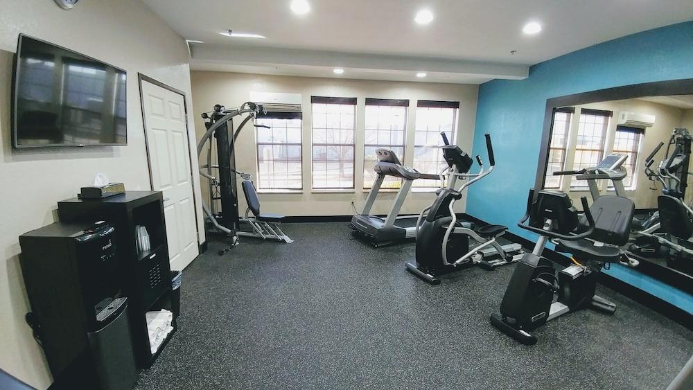 Hawthorn Suites by Wyndham Irving DFW South - Gym