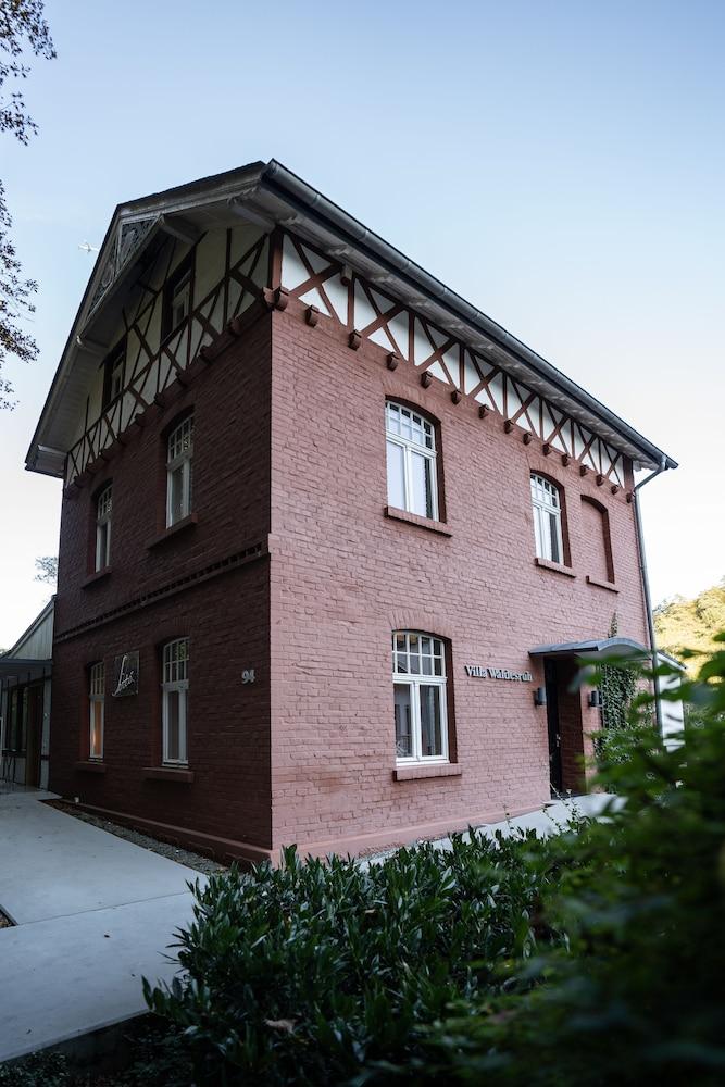 Villa Waldesruh - Featured Image