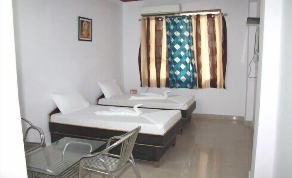 Hotel Ankur - Featured Image