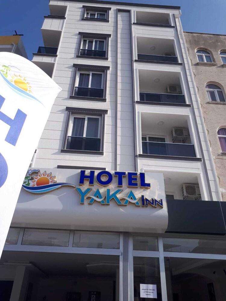 Hotel Yaka Inn - Exterior