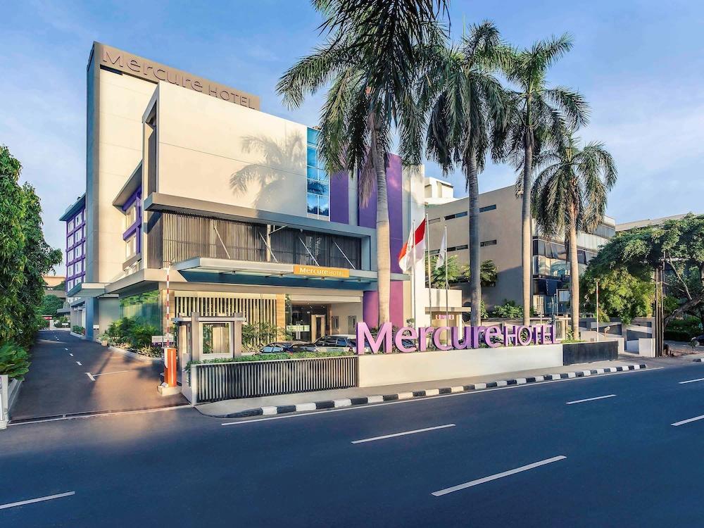 Mercure Jakarta Cikini - Featured Image