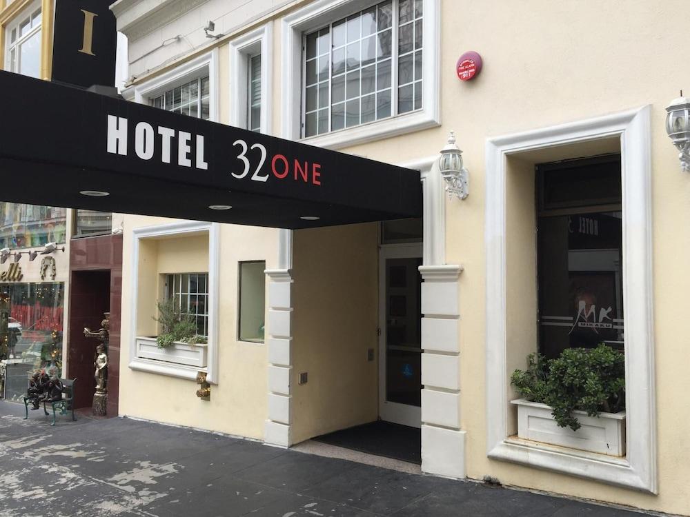 Hotel 32One - Exterior