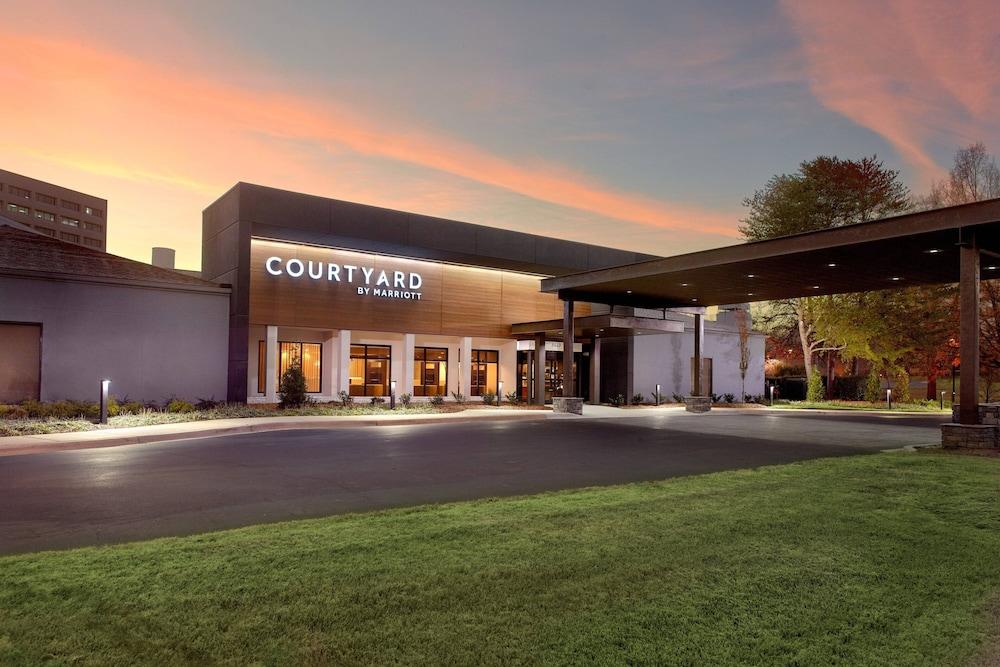 Courtyard by Marriott Charlotte Southpark - Featured Image