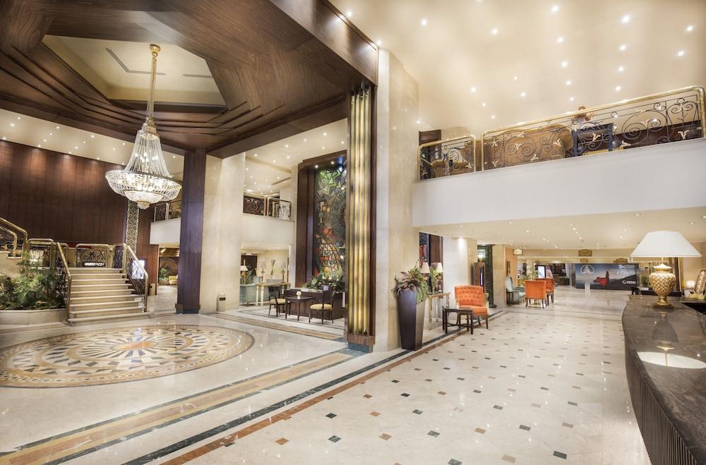 Pyramisa Suites Hotel Cairo - Lobby