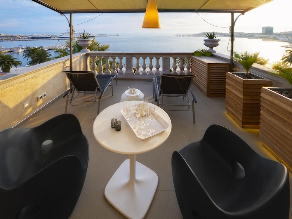 Riva Luxury Suites - Featured Image