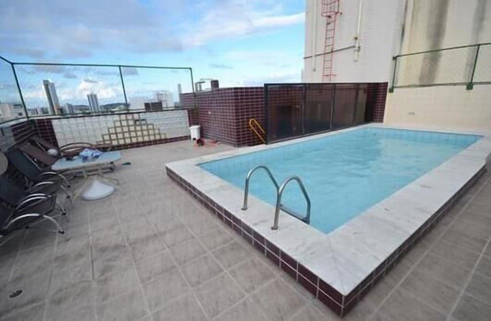 Flat Top 2 Quartos Espinheiro - Rooftop Pool