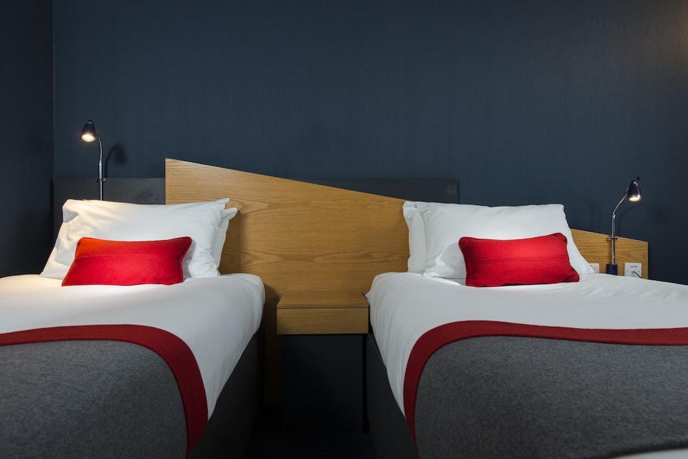 Holiday Inn Express Swindon - West, an IHG Hotel - Room