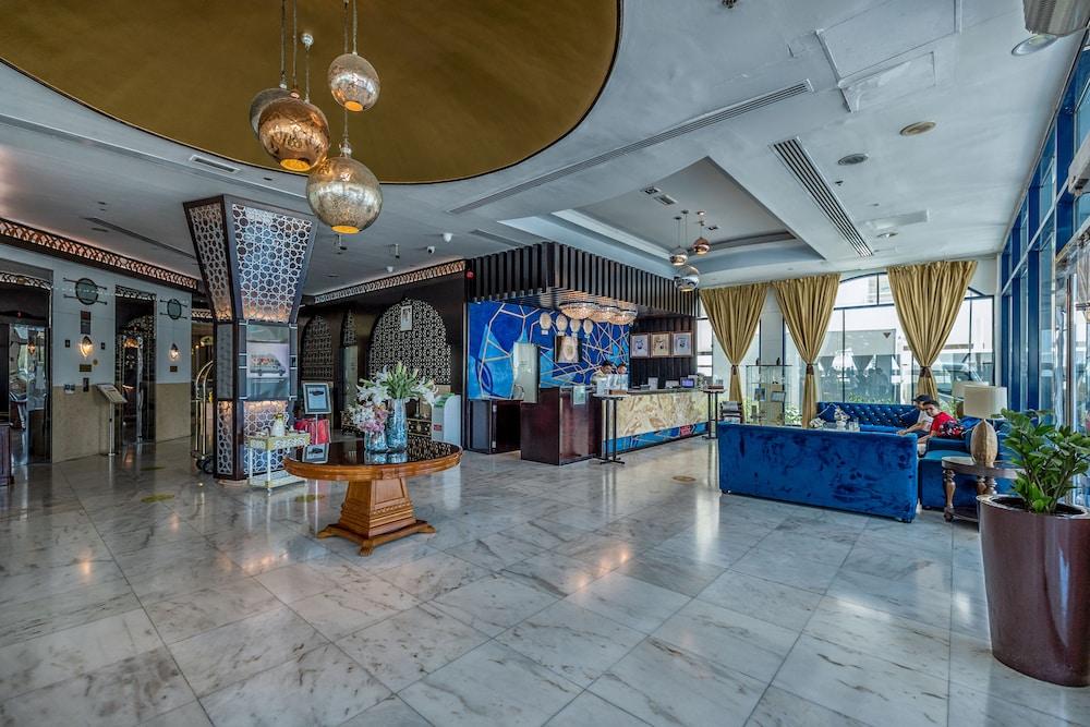 Al Jawhara Gardens Hotel - Interior Entrance