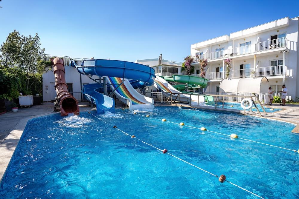 Bodrum Beach Resort - Pool