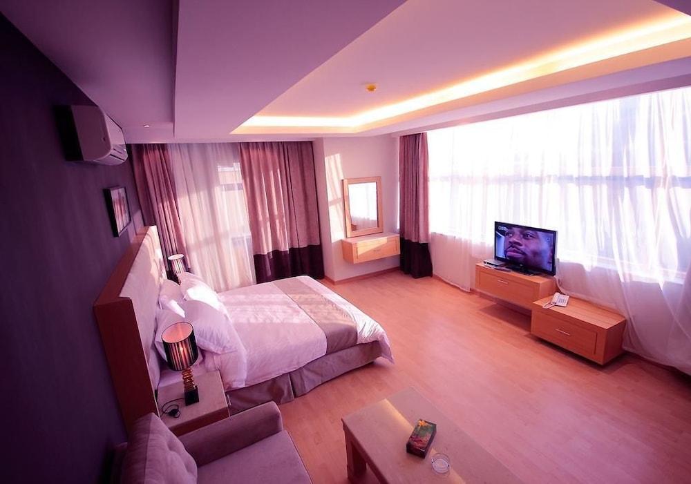 Meera Suites - Room