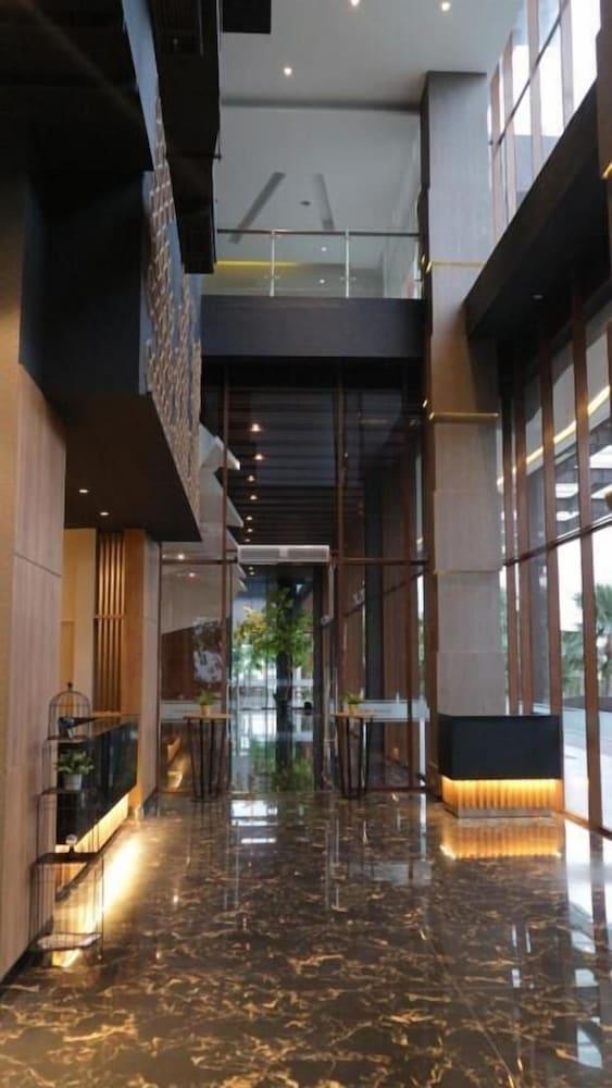 PRIME PARK Hotel Pekanbaru - Lobby